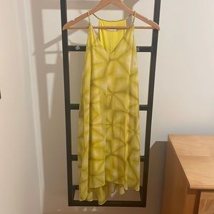Yellow starburst flowy dress